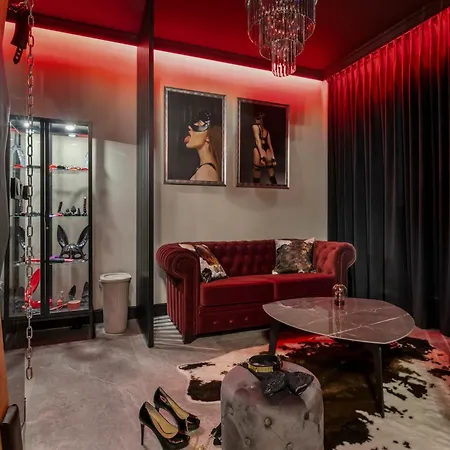 Secret Bdsm - Stylowy I Klimatyczny Apartament Dla Doroslych, Klimatyzacja, Parking Podziemny, Pelne Wyposazenie Warszawa Zewnętrze zdjęcie