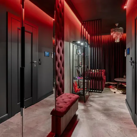 Secret Bdsm - Stylowy I Klimatyczny Apartament Dla Doroslych, Klimatyzacja, Parking Podziemny, Pelne Wyposazenie Warszawa Zewnętrze zdjęcie